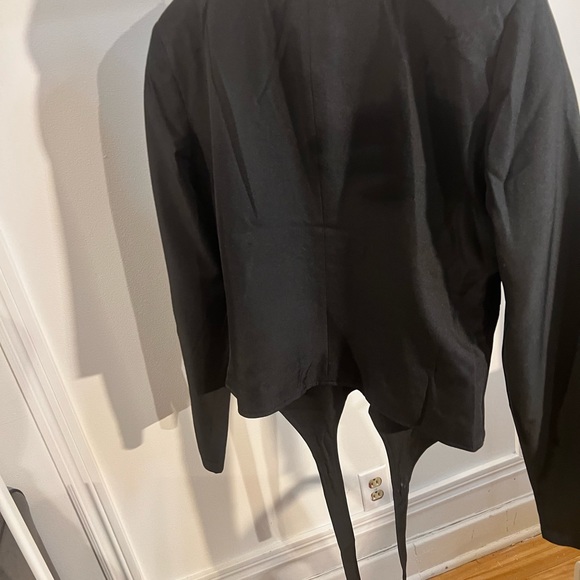 BLACK BLOUSE // PRETTY LITTLE THING // corset type // Medium 🖤 US 8 - Picture 5 of 8